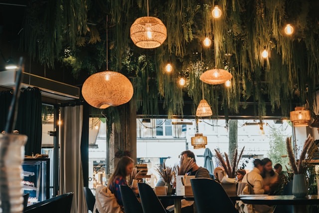 Con la Llegada del Otoño, Mantelería Impecable en Interiores
