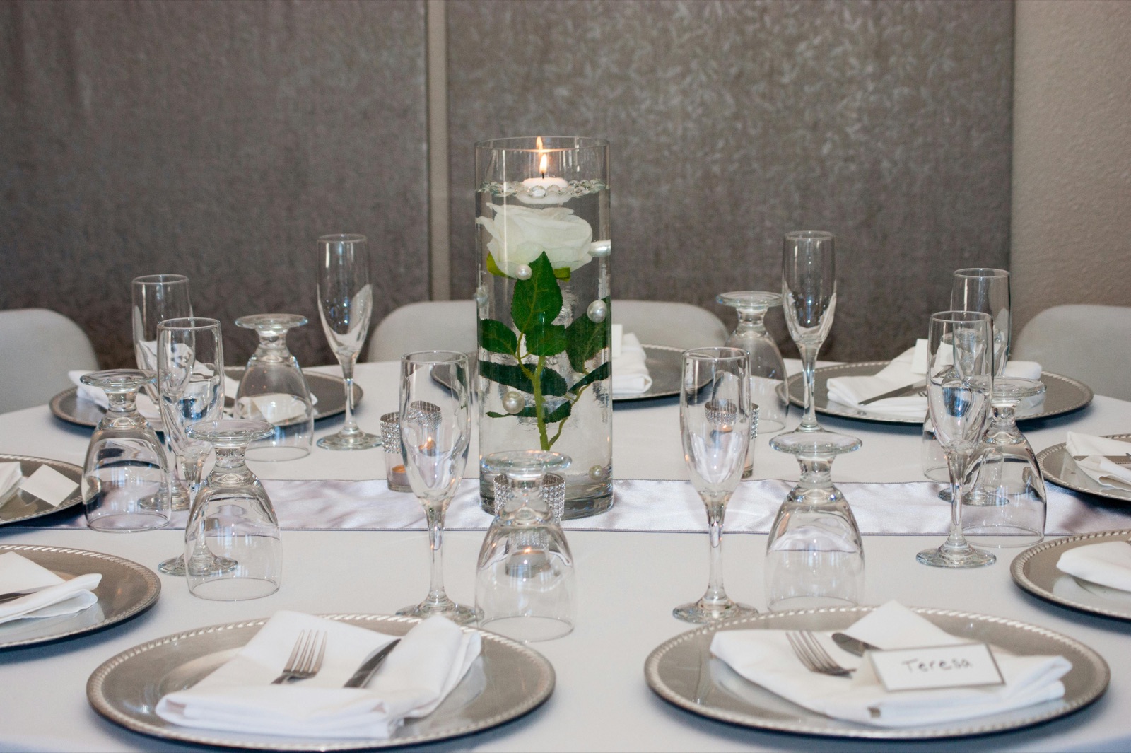 Cómo Adaptamos Nuestros Servicios de Lavandería Industrial a Cada Sector: Restaurantes, Hoteles, Gimnasios y Más